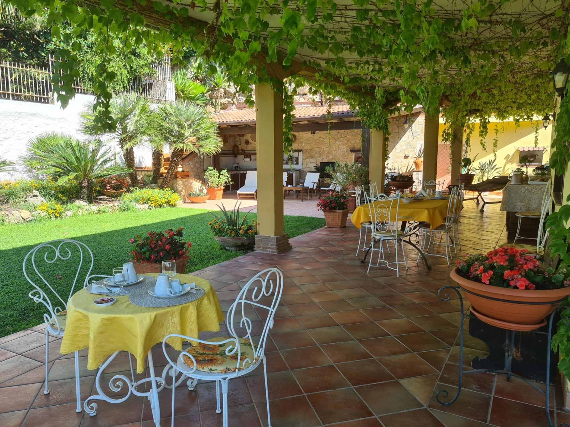 Villa Olga B&B Формия Экстерьер фото