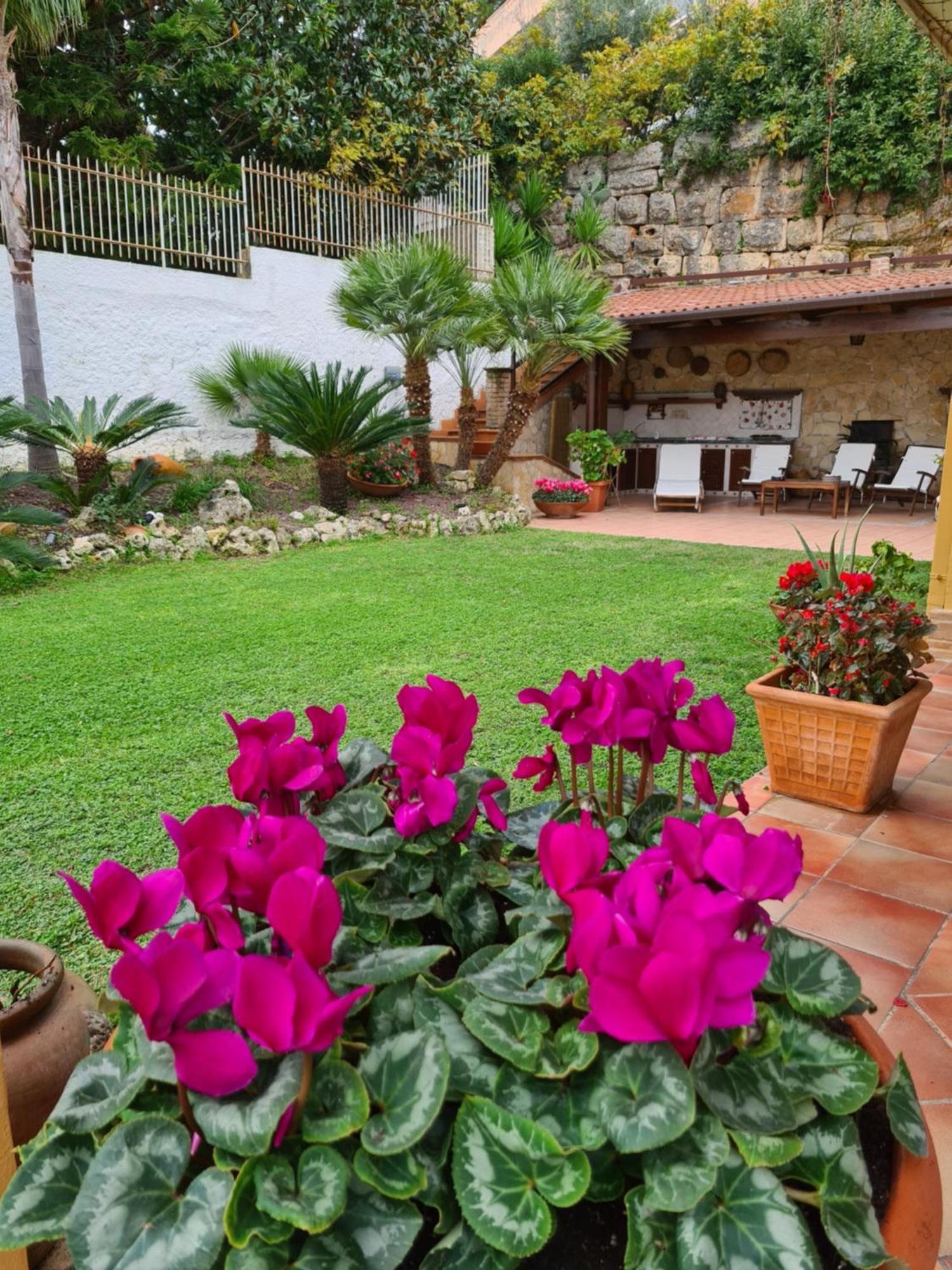 Villa Olga B&B Формия Экстерьер фото